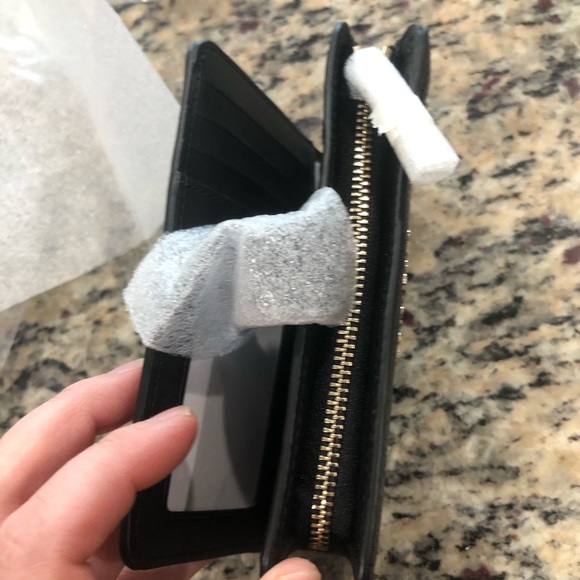 Kate spade medium wallet - Picture 3 of 3